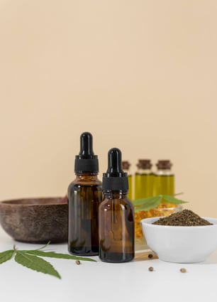 natural-cannabis-oil-bottle-arrangement