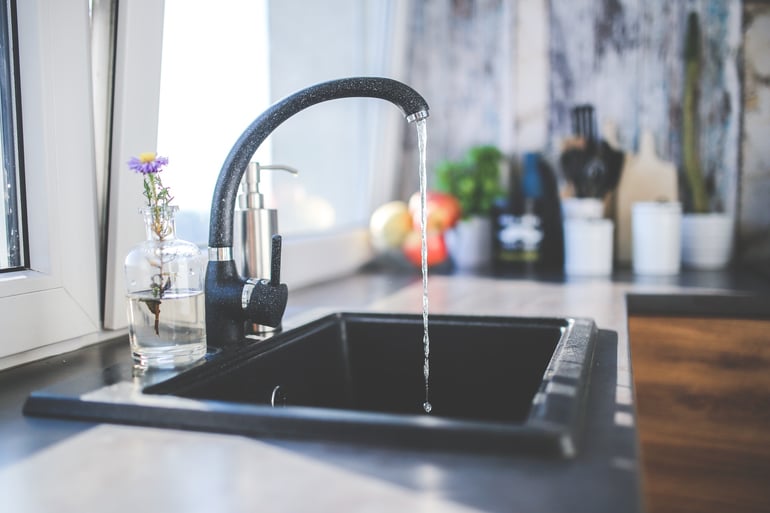 water-kitchen-black-design-tap.jpg